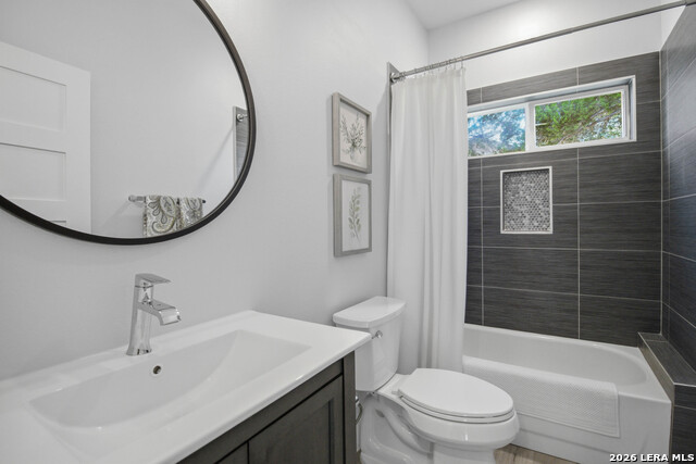 Listing photo id 41 for 1174 Desiree