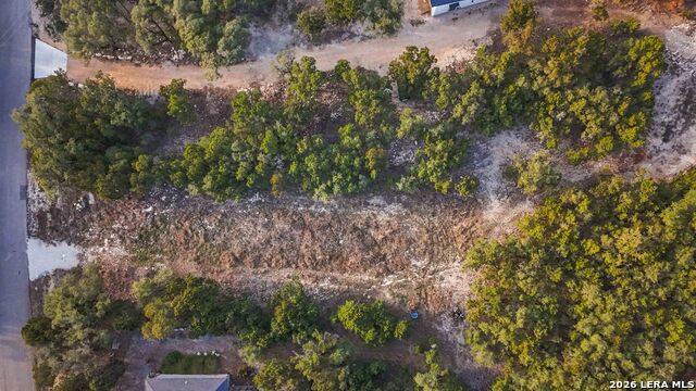 Listing photo id 10 for 649 Kindersley