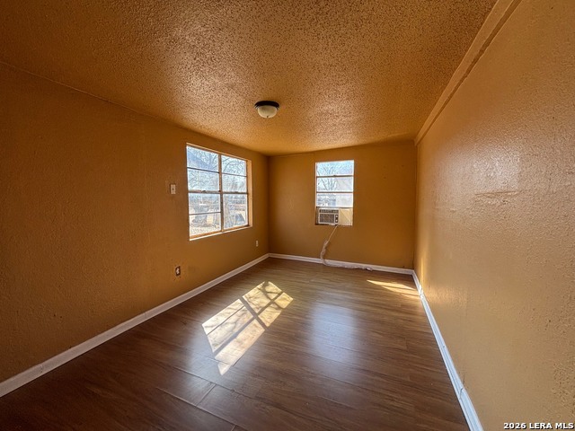 Listing photo id 1 for 120 Plum N 