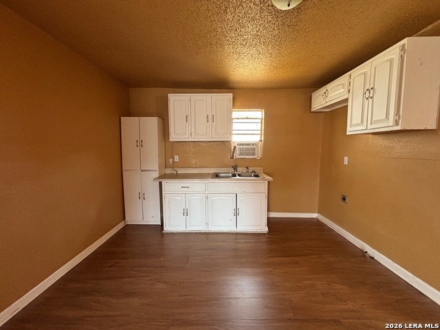 Listing photo id 3 for 120 Plum N 