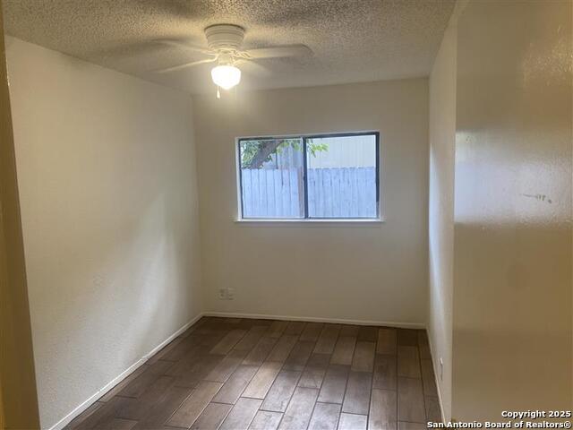 Image 14 of 18 For 9615 Vale  