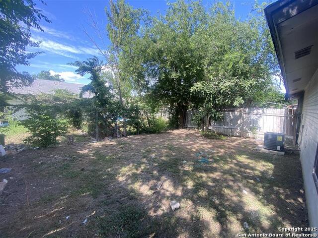 Image 17 of 18 For 9615 Vale  