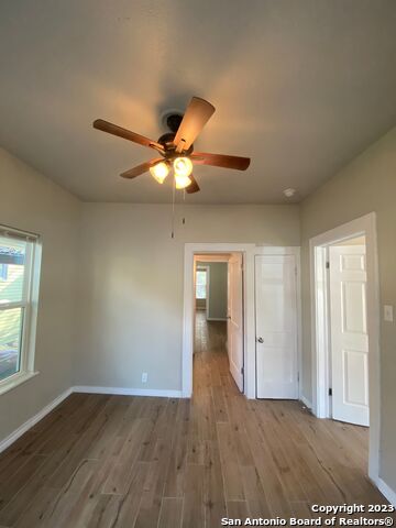 Image 12 of 18 For 350 Barrett Pl