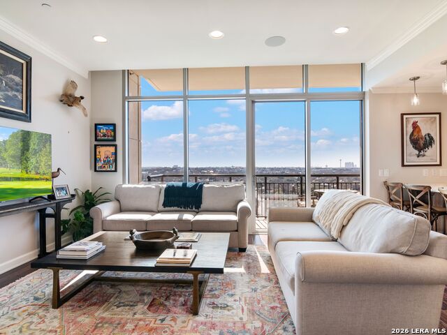 Image 5 of 29 For 4242 Broadway Street  802