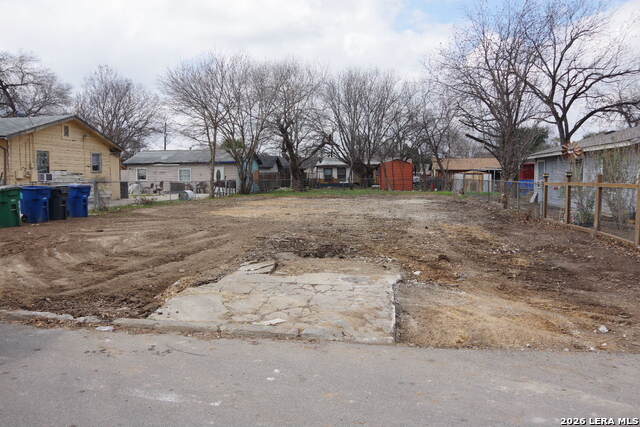 Image 4 of 4 For 2131 Athel  