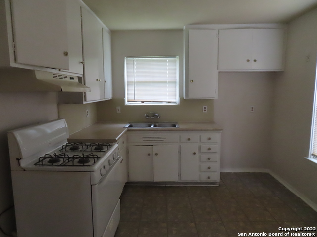 Image 3 of 15 For 4306 Redstone Dr