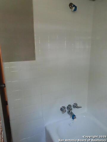 Image 9 of 15 For 4306 Redstone Dr