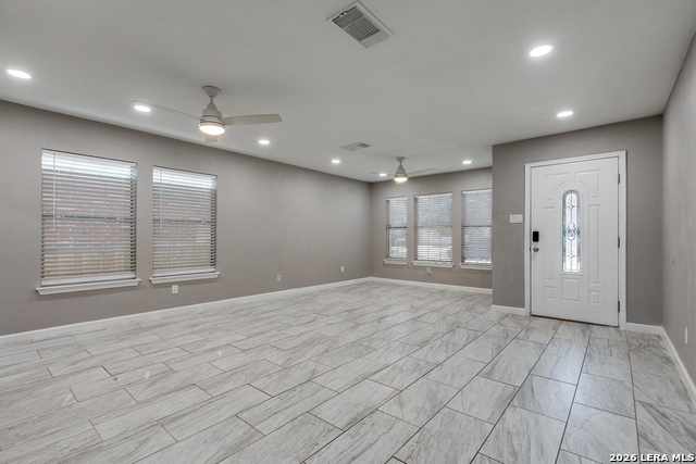 Image 4 of 24 For 338 Territory Oak