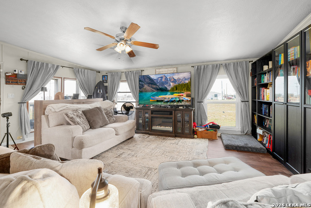 Image 10 of 33 For 2850 Woodrow Center