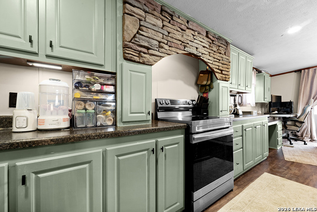 Image 5 of 33 For 2850 Woodrow Center