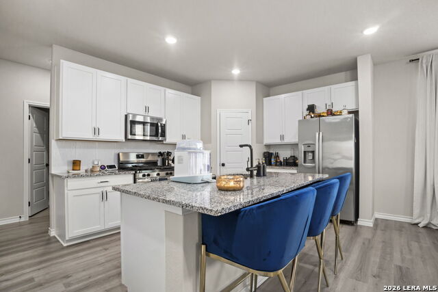 Image 11 of 32 For 16523 Rosemary Ridge