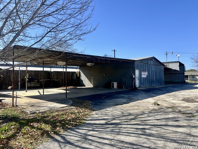 Image 18 of 24 For 413 4th  