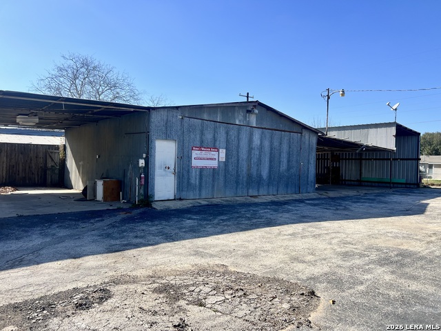 Image 23 of 24 For 413 4th  