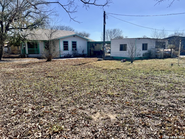 Image 3 of 24 For 413 4th  