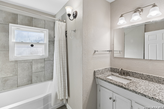 Image 10 of 29 For 250 Benita  