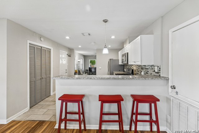 Image 16 of 29 For 250 Benita  