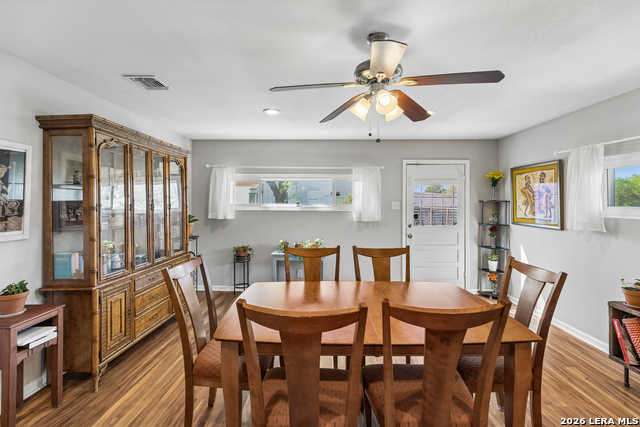 Image 18 of 29 For 250 Benita  