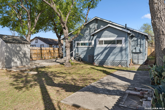 Image 28 of 29 For 250 Benita  