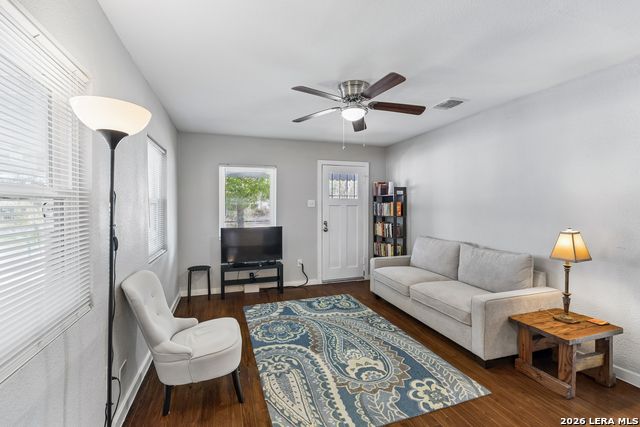 Image 5 of 29 For 250 Benita  