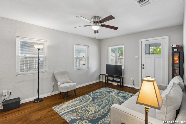 Image 7 of 29 For 250 Benita  