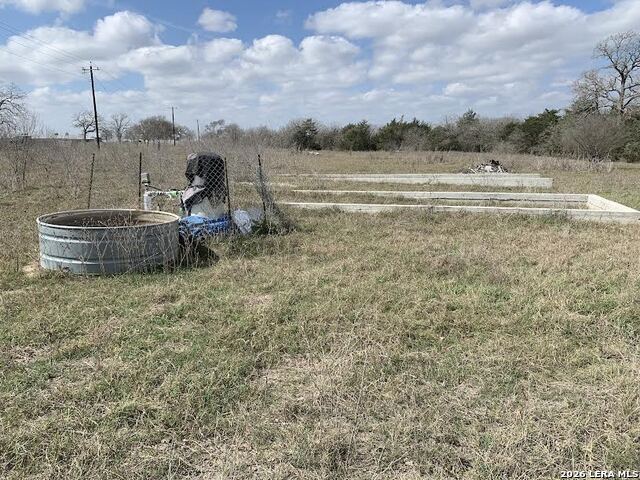 Listing photo id 0 for 00 Cr 401  