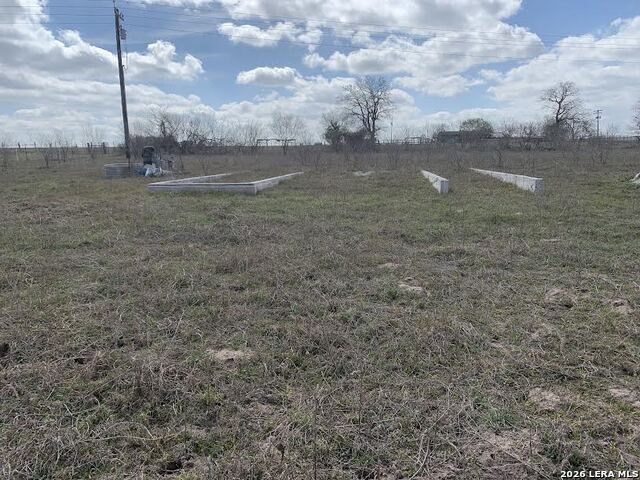 Listing photo id 3 for 00 Cr 401  