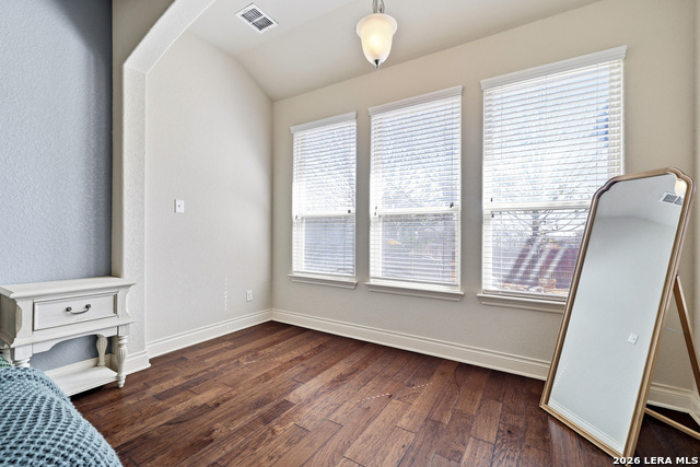 Image 19 of 36 For 1058 Cedar Glen