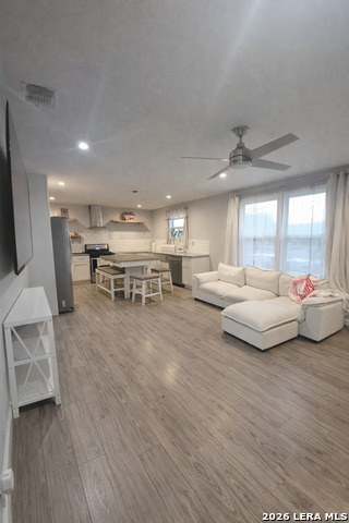 Image 3 of 9 For 640 Avenue J