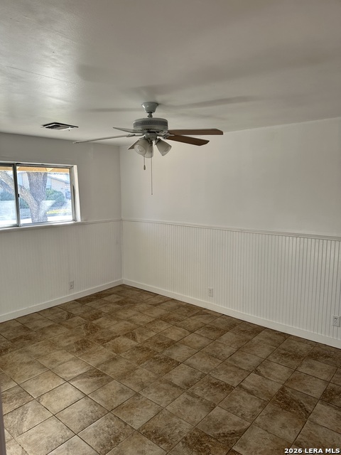 Listing photo id 4 for 510 Lake Drive