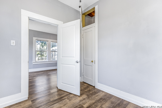 Image 22 of 50 For 525-527 Mckinley