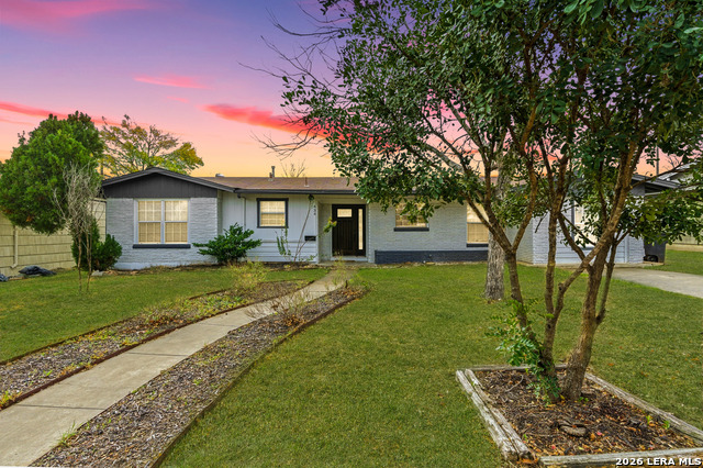 Details for 434 Pinewood Ln, San Antonio, TX 78216