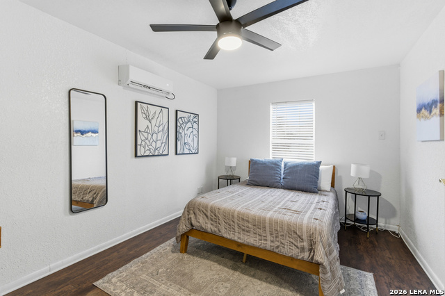 Image 18 of 23 For 434 Pinewood Ln