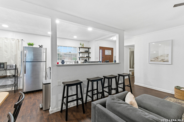 Image 2 of 23 For 434 Pinewood Ln