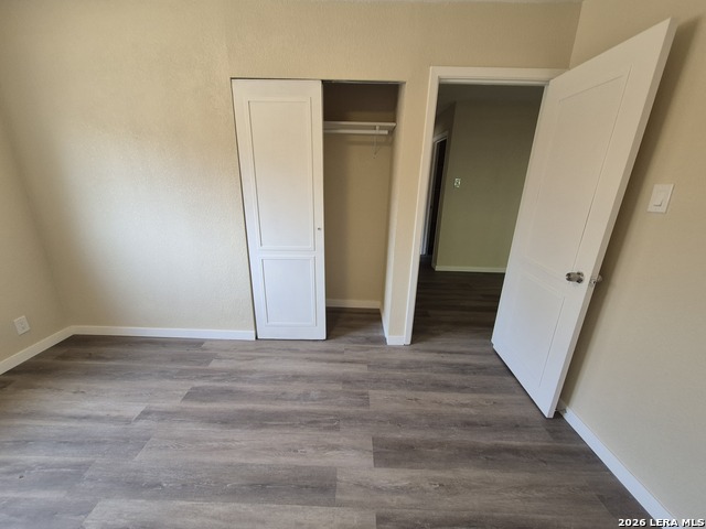 Image 12 of 39 For 4018 Sunrise Cove