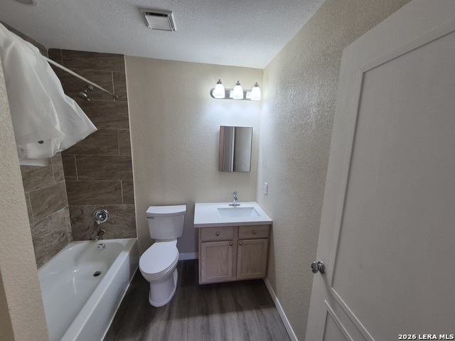 Image 14 of 39 For 4018 Sunrise Cove