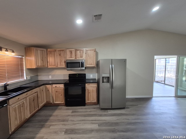 Image 3 of 39 For 4018 Sunrise Cove