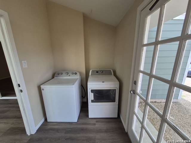 Image 33 of 39 For 4018 Sunrise Cove