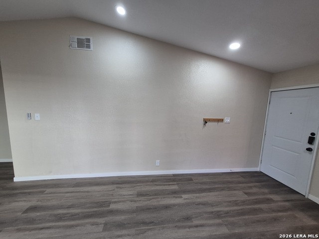 Image 5 of 39 For 4018 Sunrise Cove