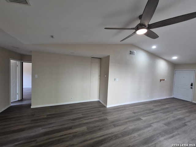 Image 7 of 39 For 4018 Sunrise Cove