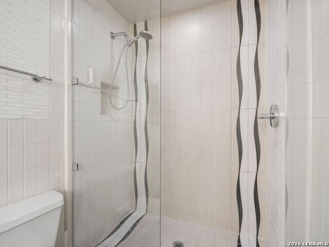 Image 14 of 32 For 700 Hildebrand Avenue E 1204