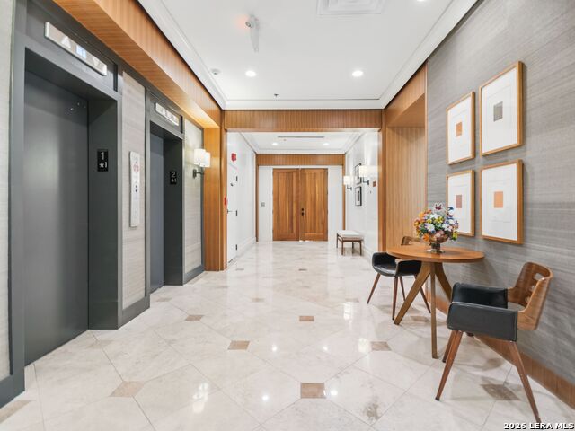 Image 24 of 32 For 700 Hildebrand Avenue E 1204