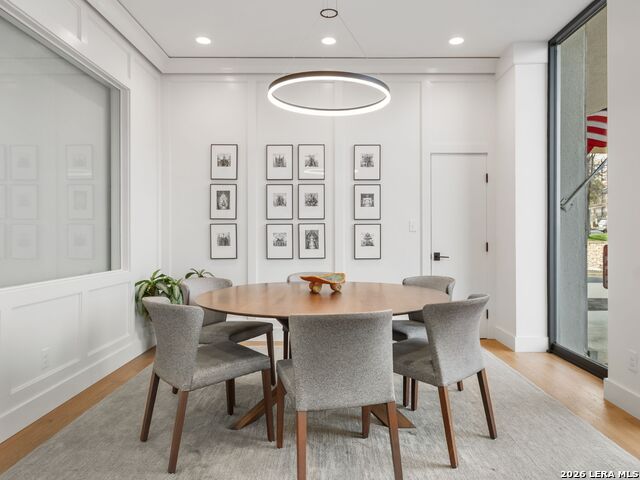 Image 25 of 32 For 700 Hildebrand Avenue E 1204