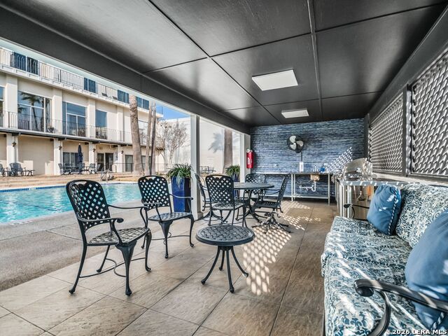 Image 31 of 32 For 700 Hildebrand Avenue E 1204