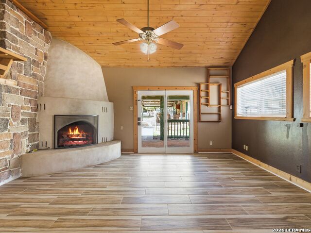 Image 23 of 53 For 9035 Fair Oaks Parkway