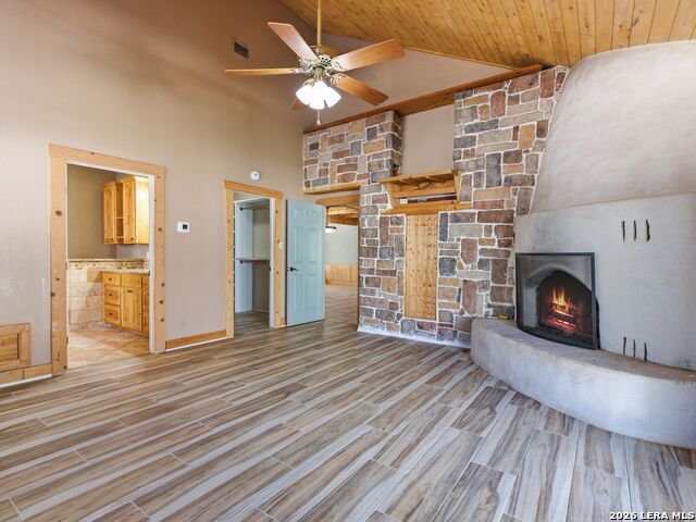 Image 24 of 53 For 9035 Fair Oaks Parkway