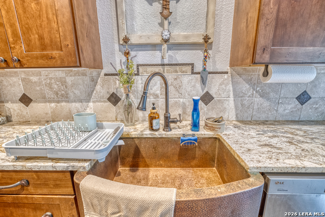 Image 16 of 48 For 1575 Mountain Valley Drive