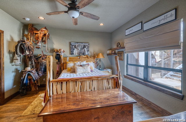 Image 25 of 48 For 1575 Mountain Valley Drive