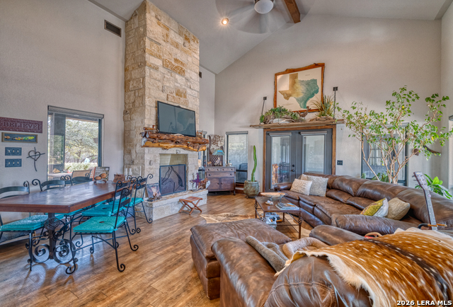 Image 4 of 48 For 1575 Mountain Valley Drive