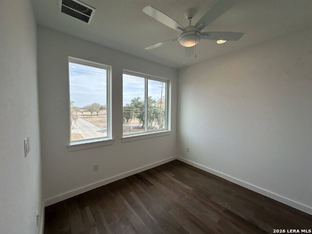 Image 11 of 16 For 102 Tendick  804