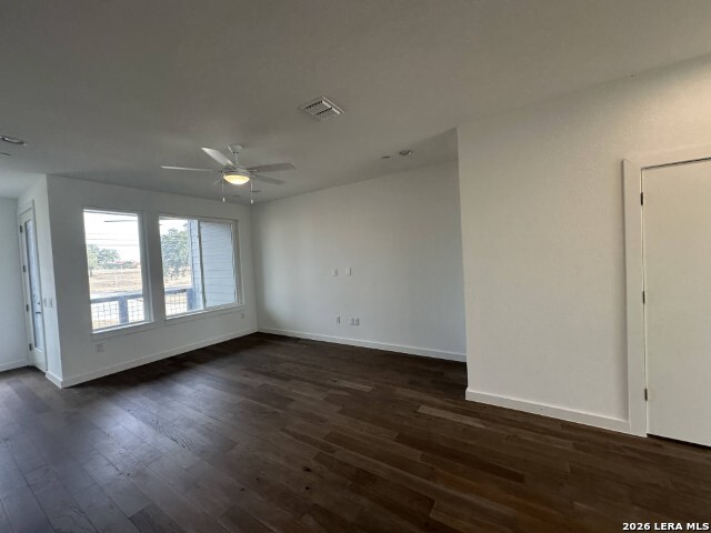 Image 4 of 16 For 102 Tendick  804